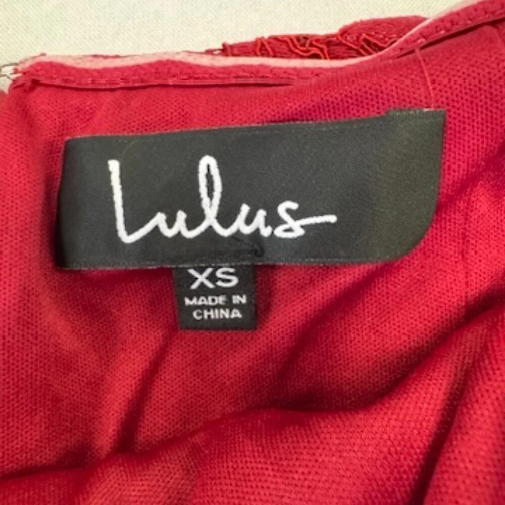 Lulus Let's Go Out Tonight Wine Red Lace Strapless Bodycon Midi Dress Size XS